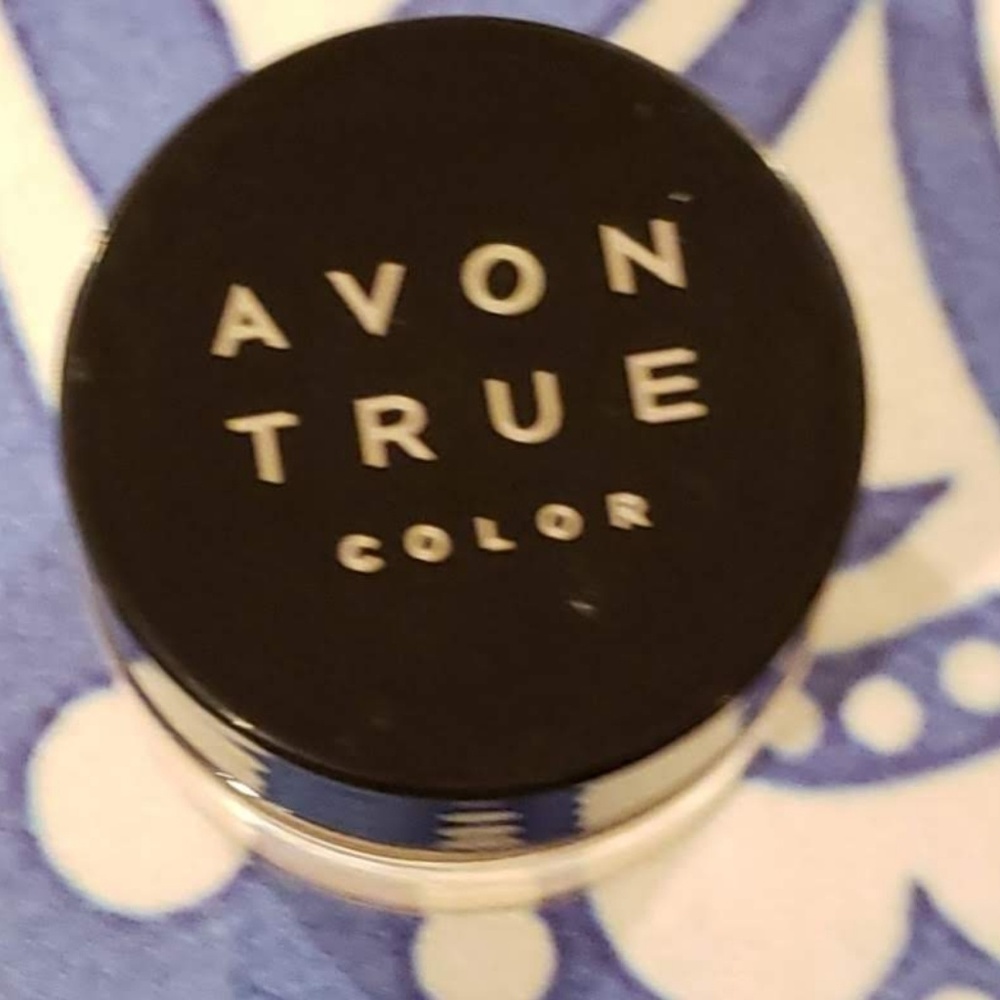 Avon True Color eye shadow primer DISCONTINUED